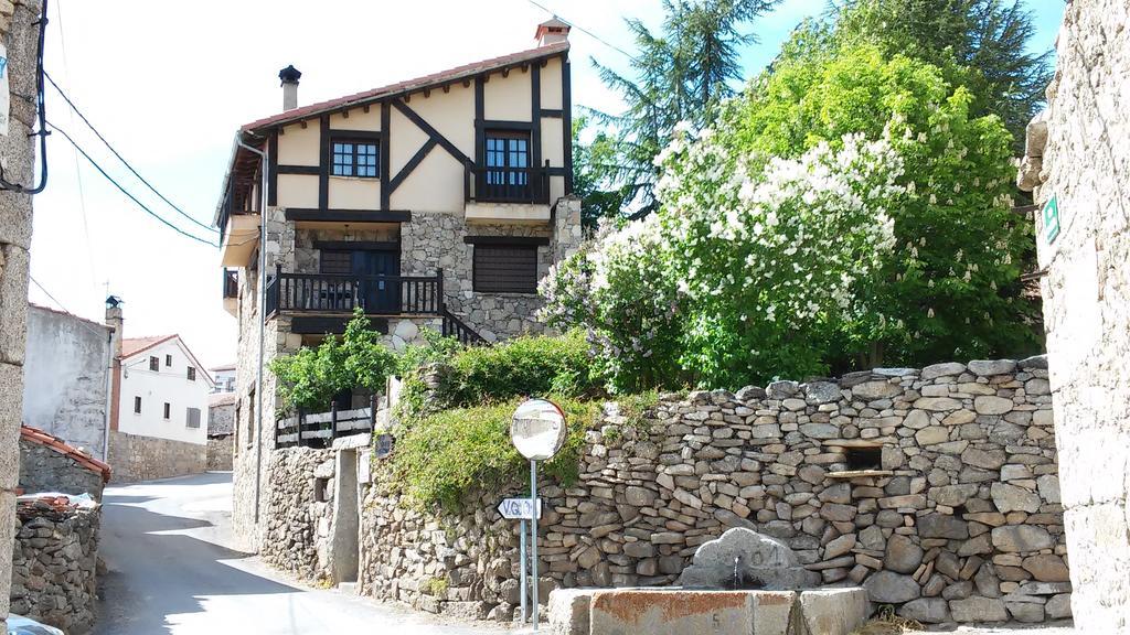 Gasthaus Artesano I Y III Navarredonda Exterior foto